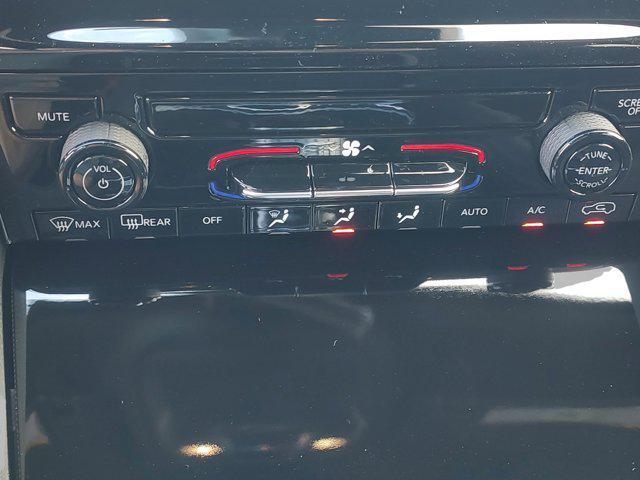 new 2025 Jeep Grand Cherokee car, priced at $32,300