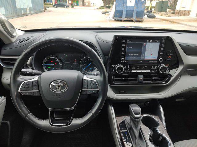 used 2021 Toyota Highlander Hybrid car, priced at $31,021