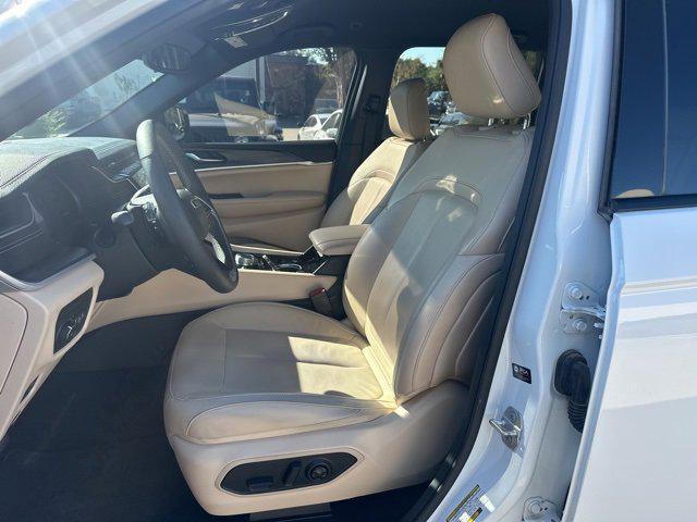 used 2023 Jeep Grand Cherokee car, priced at $32,485