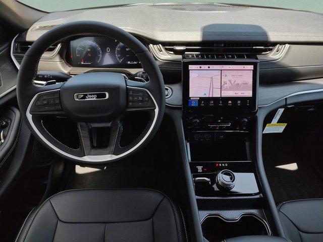 new 2025 Jeep Grand Cherokee car, priced at $39,594