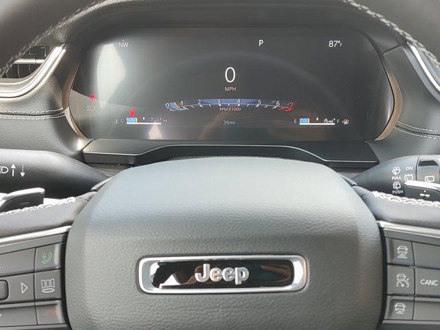 new 2025 Jeep Grand Cherokee car, priced at $49,933