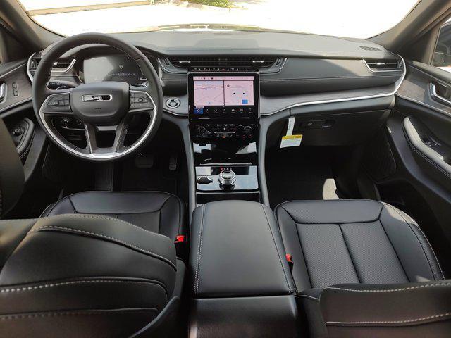 new 2025 Jeep Grand Cherokee car, priced at $49,933