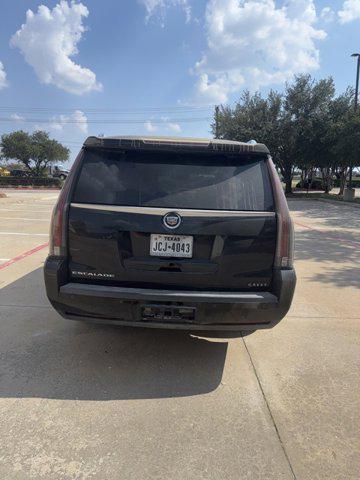 used 2015 Cadillac Escalade ESV car, priced at $16,456