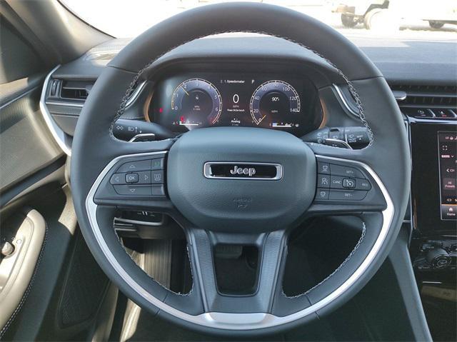 new 2025 Jeep Grand Cherokee car, priced at $44,725