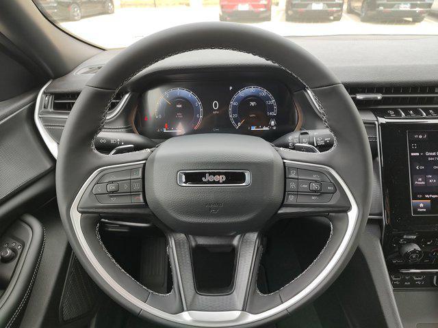 new 2025 Jeep Grand Cherokee car, priced at $38,010