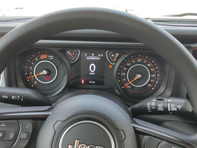 new 2025 Jeep Wrangler car, priced at $41,006