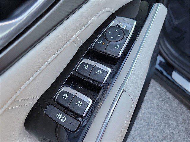 used 2024 Kia Sorento car, priced at $36,561