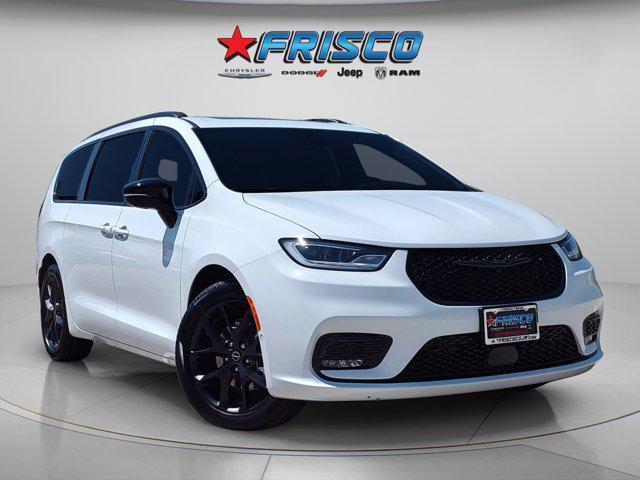 new 2026 Chrysler Pacifica car, priced at $53,660