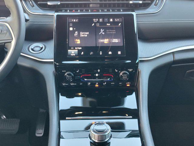 used 2023 Jeep Grand Cherokee car, priced at $28,777