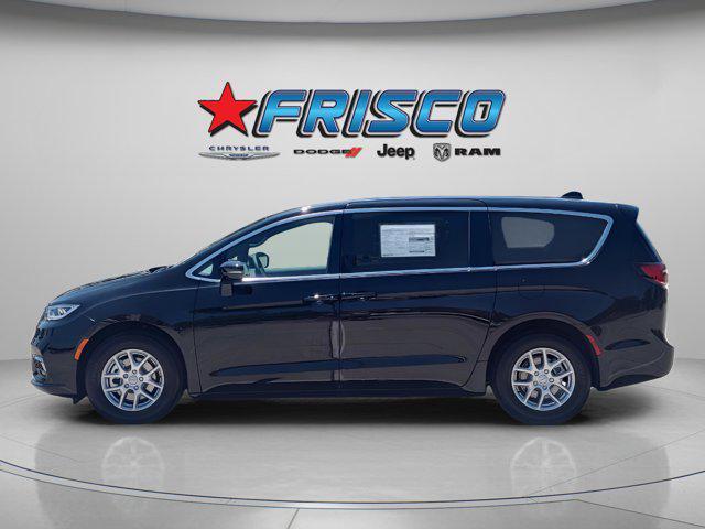 new 2025 Chrysler Pacifica car, priced at $32,195