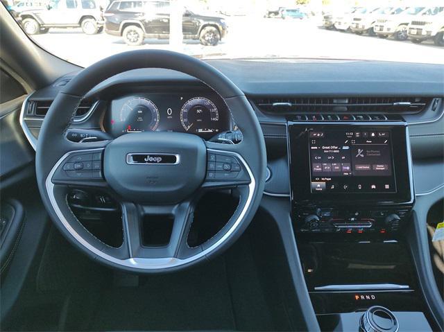 new 2025 Jeep Grand Cherokee car, priced at $39,872