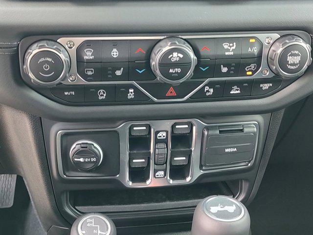 new 2025 Jeep Wrangler car, priced at $46,825