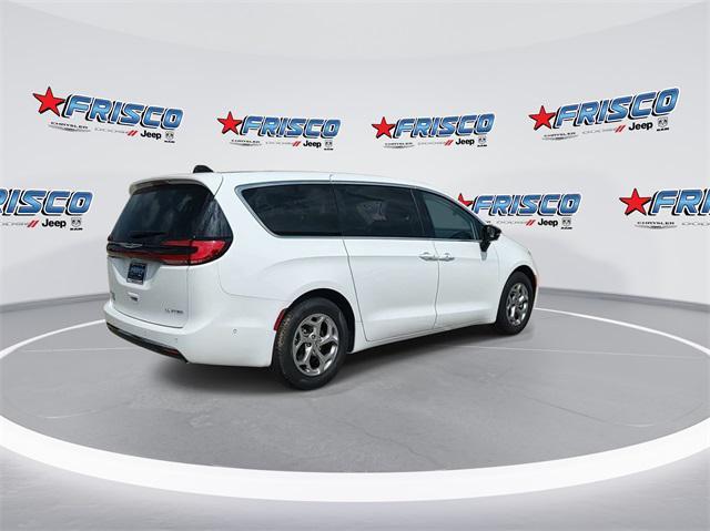 new 2024 Chrysler Pacifica car, priced at $46,833