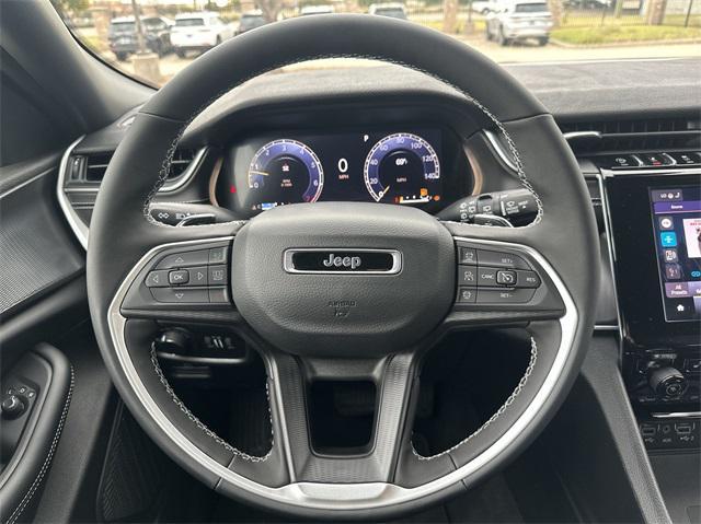 new 2025 Jeep Grand Cherokee car, priced at $38,594