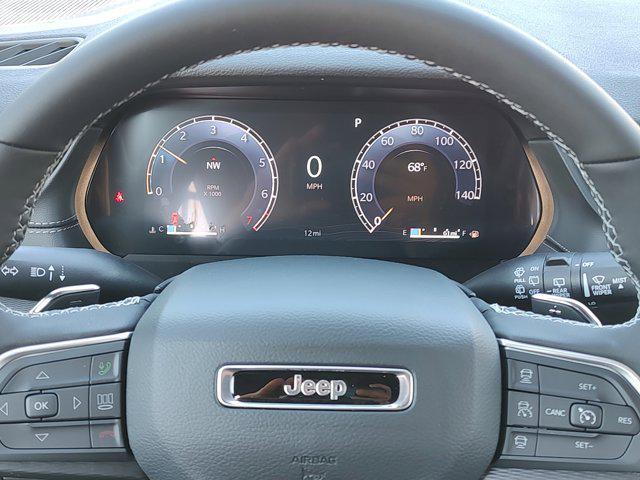 new 2025 Jeep Grand Cherokee car, priced at $37,588