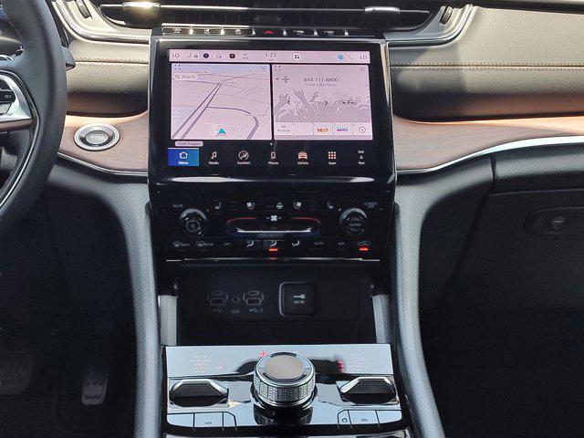 new 2025 Jeep Grand Cherokee car, priced at $53,784