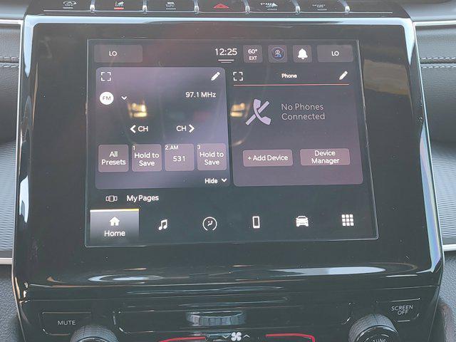 new 2025 Jeep Grand Cherokee car, priced at $32,300