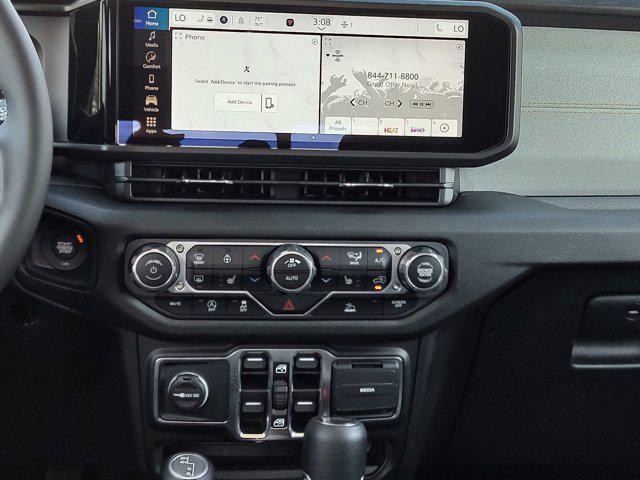 new 2025 Jeep Gladiator car, priced at $46,632