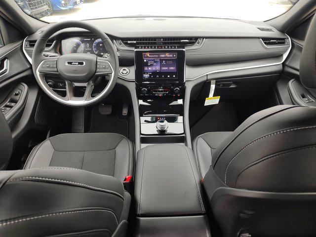 new 2025 Jeep Grand Cherokee car, priced at $37,420