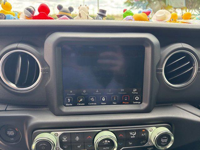 used 2022 Jeep Gladiator car, priced at $33,431