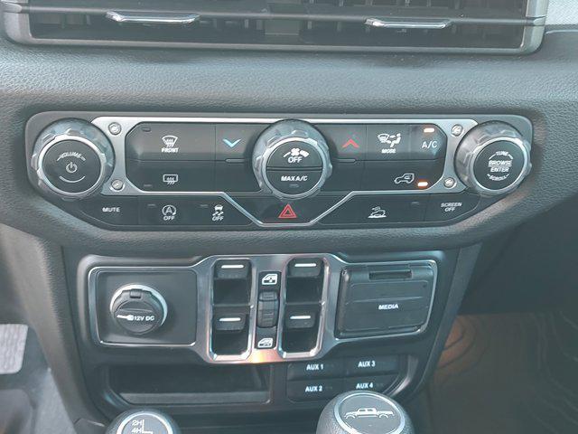 used 2024 Jeep Gladiator car, priced at $38,559
