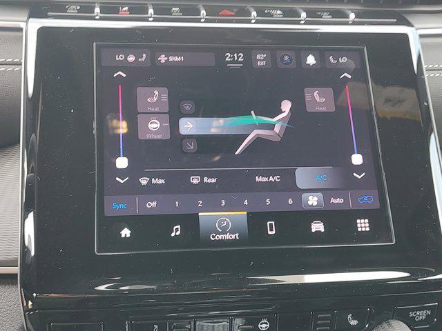 new 2025 Jeep Grand Cherokee car, priced at $37,588