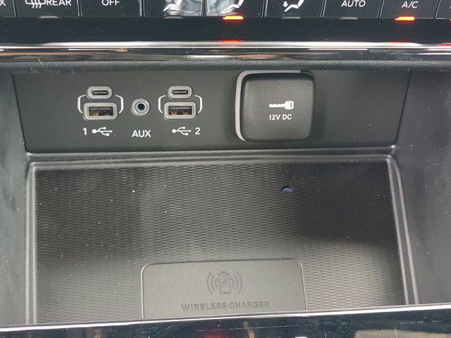 new 2025 Jeep Grand Cherokee car, priced at $37,588
