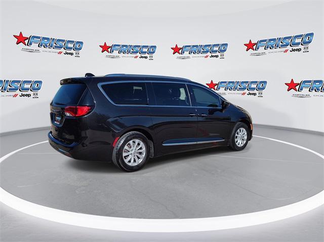 used 2018 Chrysler Pacifica car, priced at $15,999