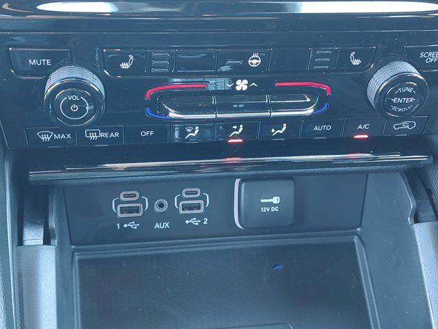 new 2025 Jeep Grand Cherokee L car, priced at $37,847