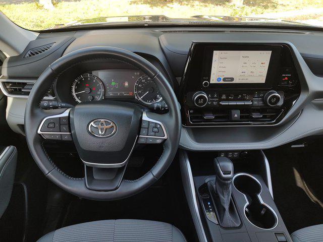 used 2024 Toyota Highlander car, priced at $38,495