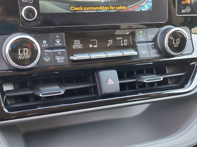 used 2024 Toyota Highlander car, priced at $38,495