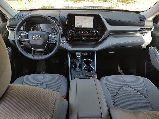 used 2024 Toyota Highlander car, priced at $38,495