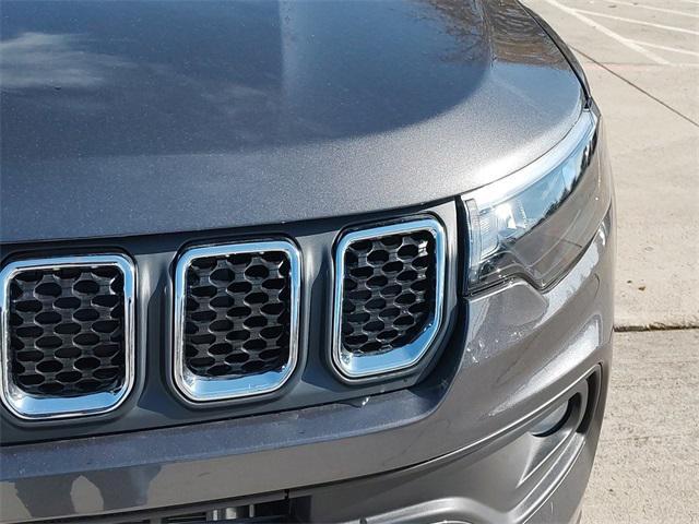 new 2024 Jeep Compass car, priced at $32,427