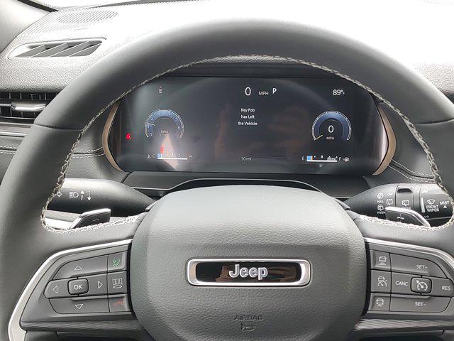 new 2025 Jeep Grand Cherokee car, priced at $37,353