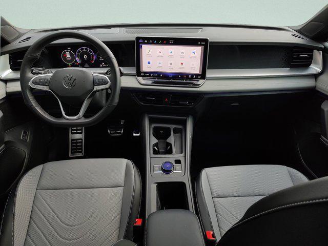 used 2025 Volkswagen Tiguan car, priced at $32,869