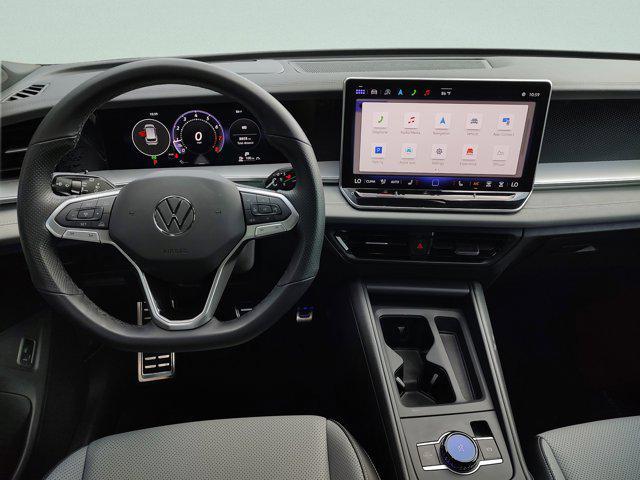 used 2025 Volkswagen Tiguan car, priced at $32,869