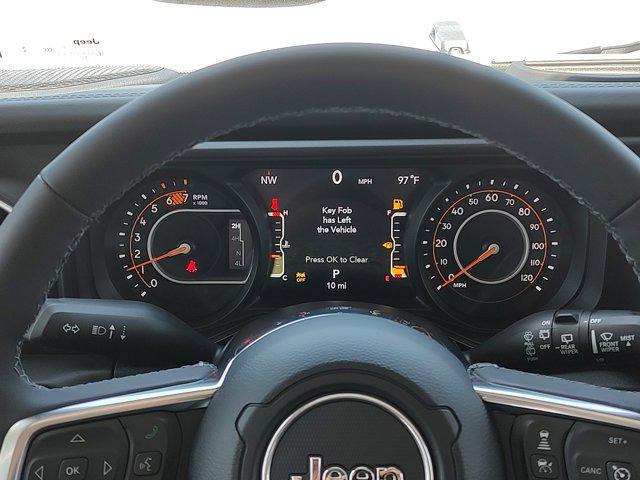 new 2025 Jeep Wrangler car, priced at $51,078