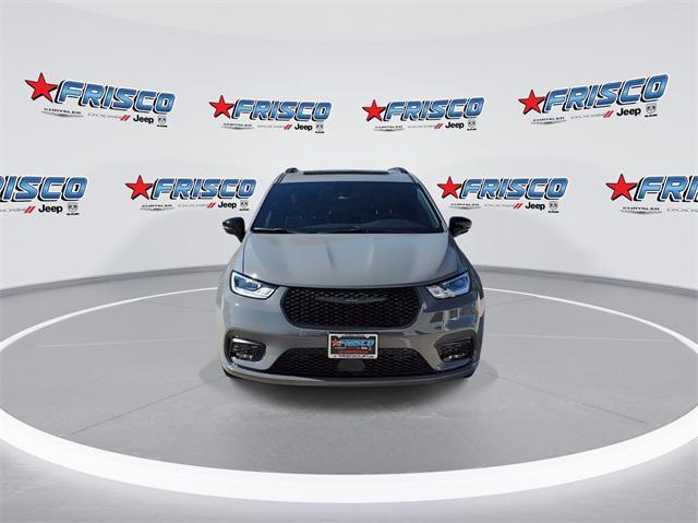 new 2025 Chrysler Pacifica Hybrid car, priced at $63,360