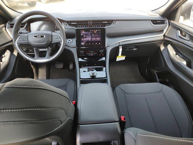 new 2025 Jeep Grand Cherokee car, priced at $35,087