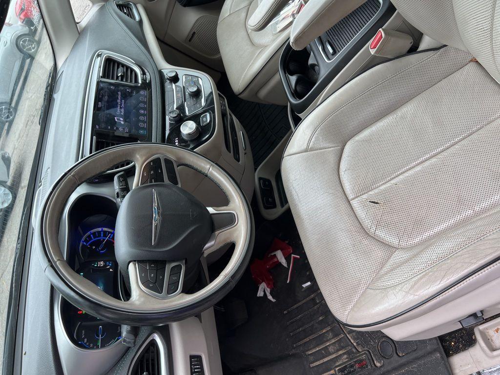 used 2018 Chrysler Pacifica Hybrid car, priced at $16,995