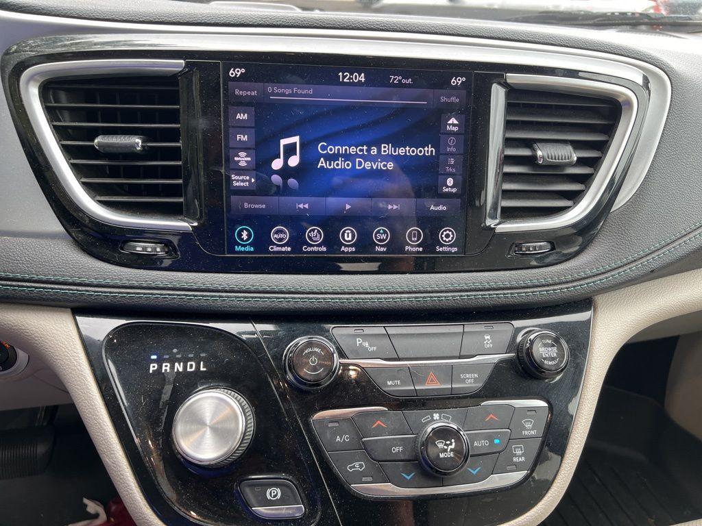 used 2018 Chrysler Pacifica Hybrid car, priced at $16,995