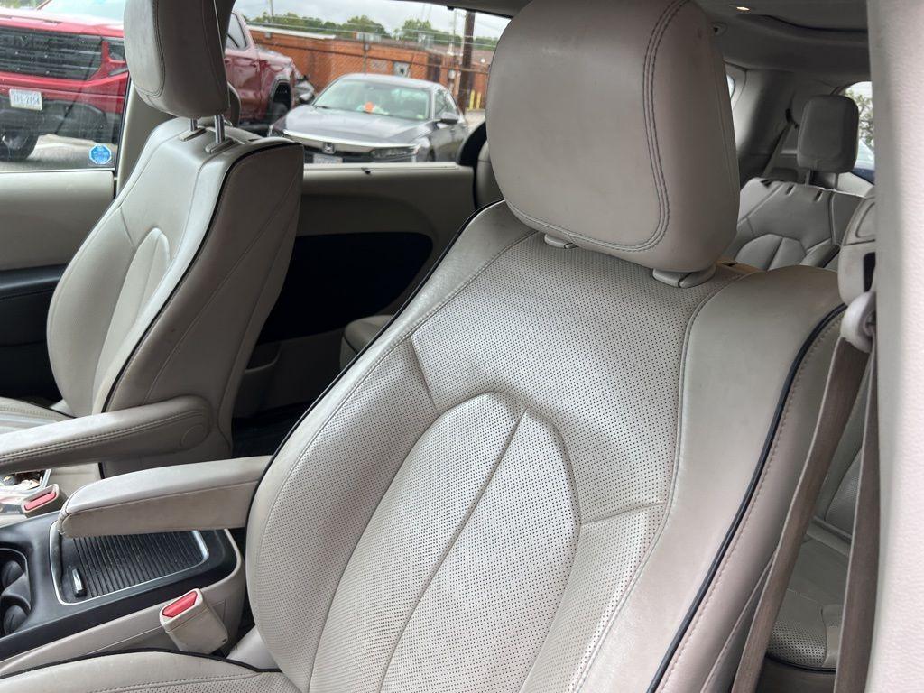 used 2018 Chrysler Pacifica Hybrid car, priced at $16,995
