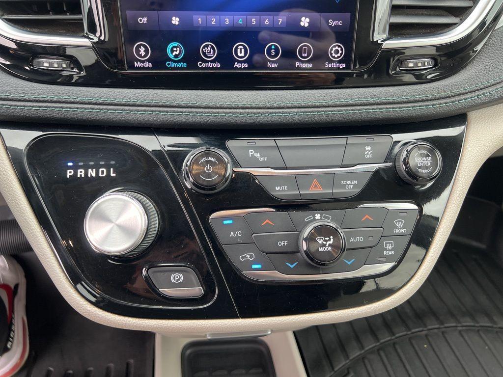 used 2018 Chrysler Pacifica Hybrid car, priced at $13,750