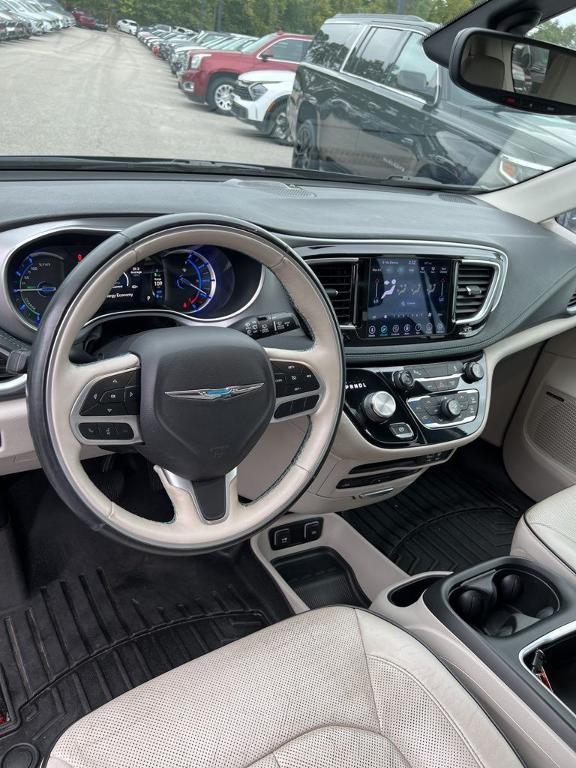 used 2018 Chrysler Pacifica Hybrid car, priced at $13,750