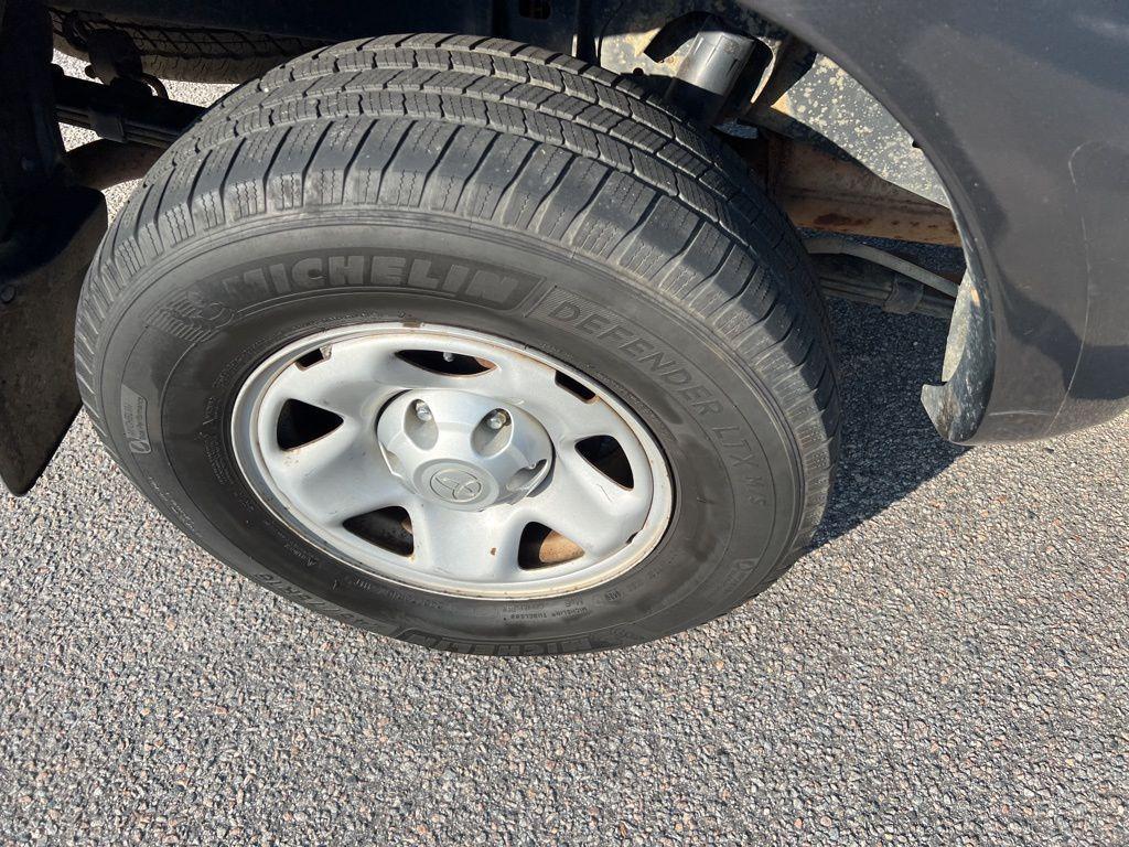 used 2014 Toyota Tacoma car, priced at $13,495