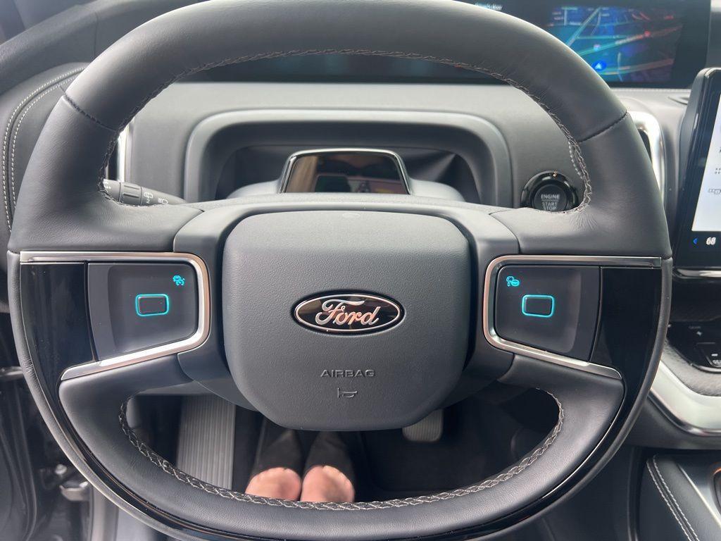 used 2025 Ford Expedition car, priced at $76,900