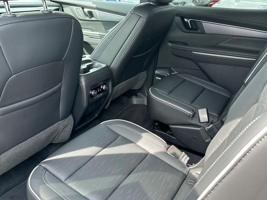 used 2025 Buick Enclave car, priced at $48,995
