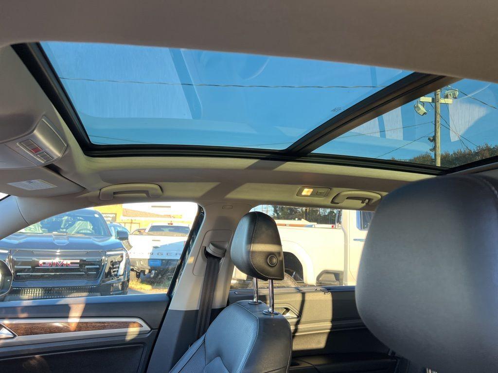 used 2018 Volkswagen Atlas car, priced at $15,000