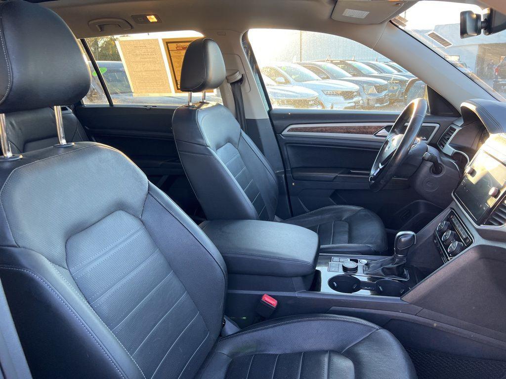 used 2018 Volkswagen Atlas car, priced at $15,000