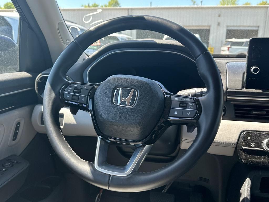 used 2024 Honda Pilot car, priced at $45,489
